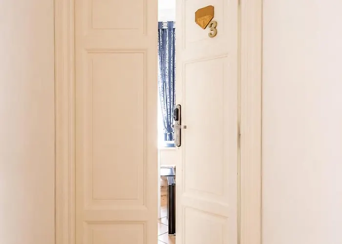 Bed & Breakfast Domus Premuda Rome